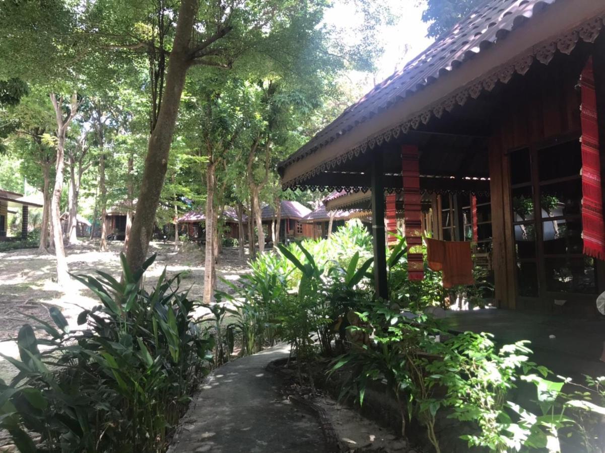 Lipe Sunset Forest Resort Koh Lipe Exterior foto