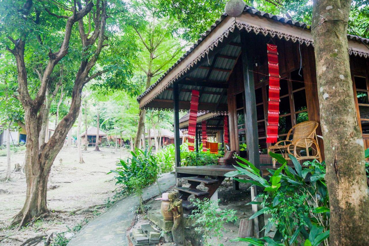 Lipe Sunset Forest Resort Koh Lipe Exterior foto