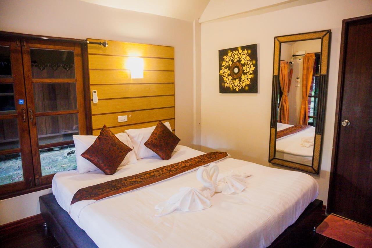 Lipe Sunset Forest Resort Koh Lipe Exterior foto